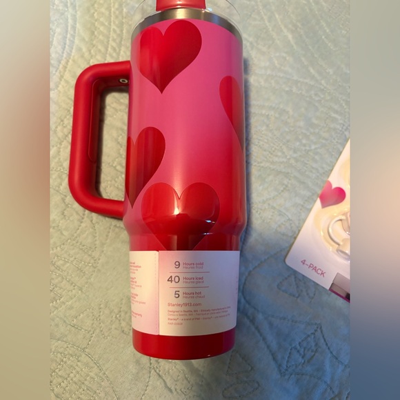 Stanley Limited Edition Quencher H2.0 Tumbler with Charm Straw Toppers - Picture 6 of 8